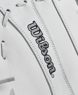 Wilson 2025 A1000FP 1620 White/Grey 12.5" Fastpitch Softball Glove WBW102598125