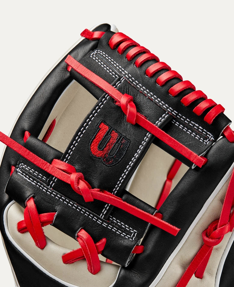 Wilson 2025 Spring A2K 1724 Silver/Black 11.75" Baseball Glove WBW1026911175