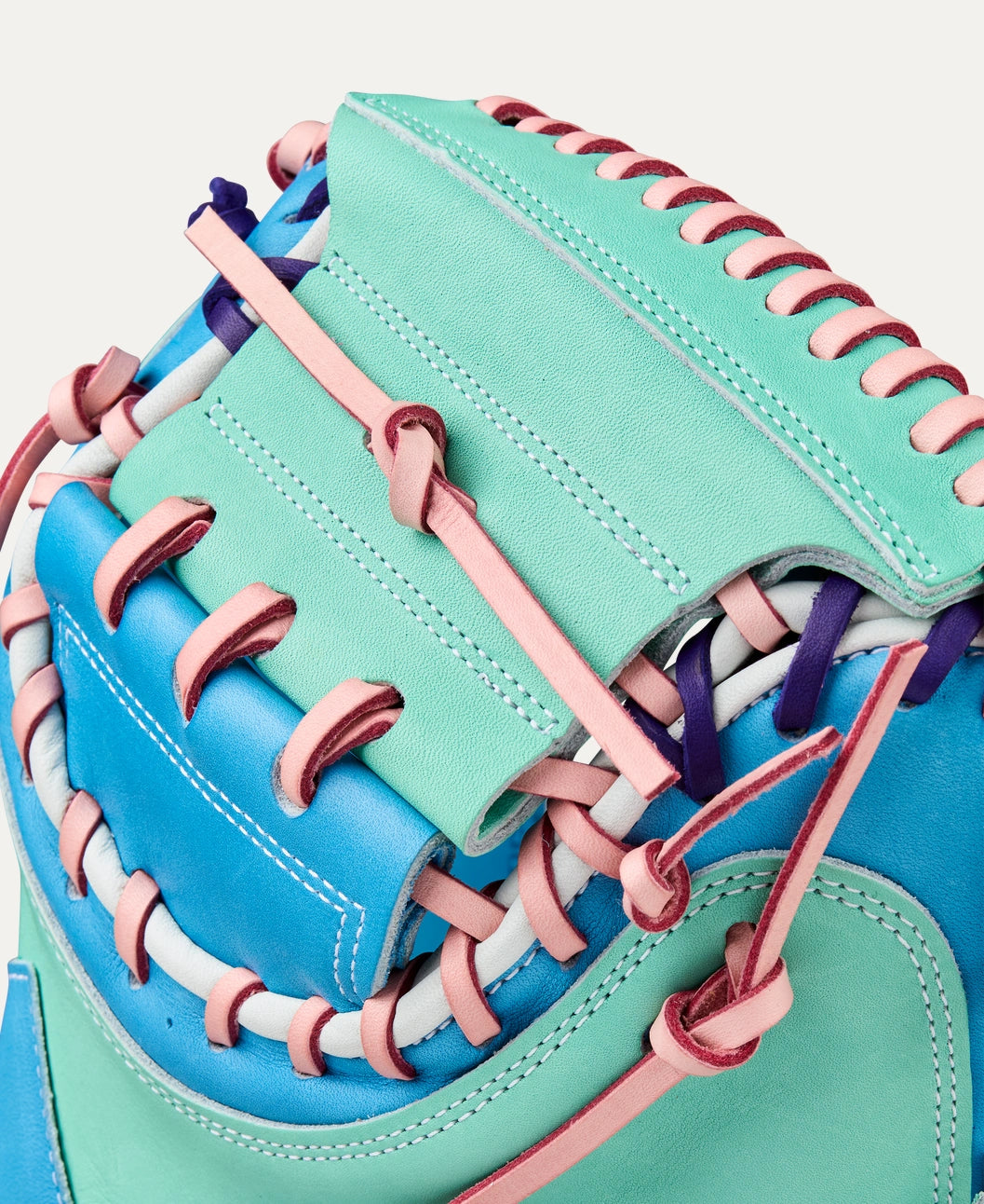Wilson 2025 Fall A2K 1734 Sea/Sky Blue 34.00" Baseball Catcher's Mitt WBW10347634