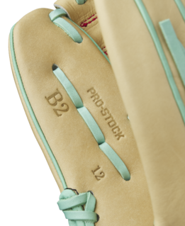 Wilson 2025 Fall A2000 B2 Blonde/Seafoam 12.00" Baseball Glove WBW10349
