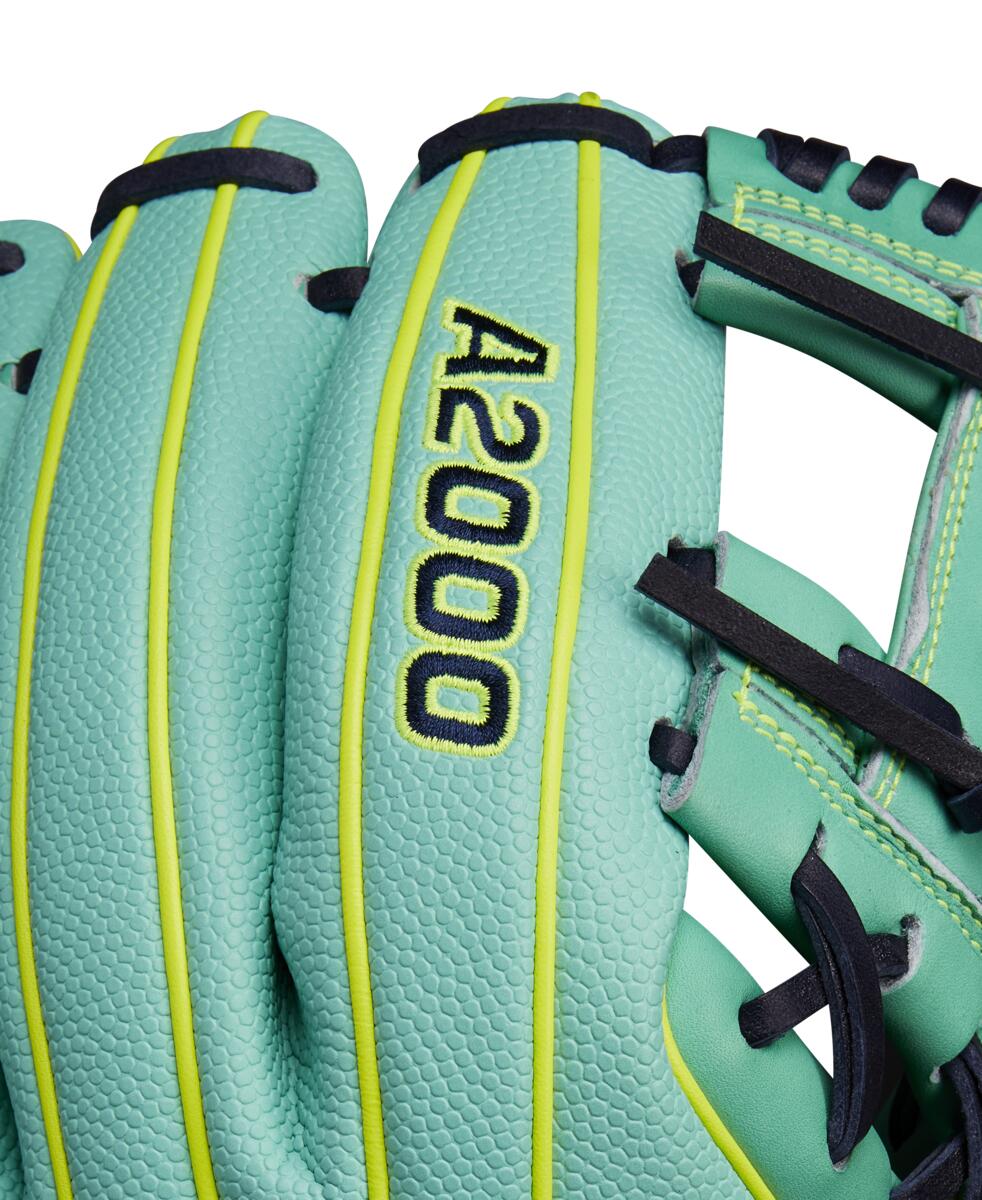 Wilson 2024 Fall A2000 DP15SS Seafoam/Optic 11.5" Baseball Glove WBW102275115