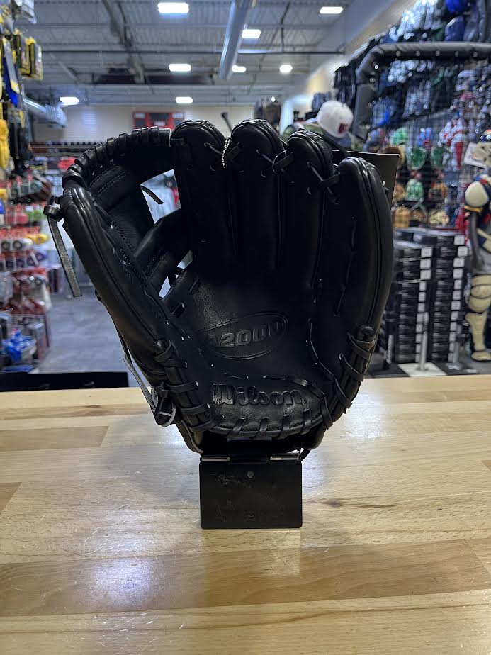 Wilson - 2024 APRIL GOTM A2000 1786 "MATT MCCLAIN GM" 11.50" Baseball Glove: WBW102240115