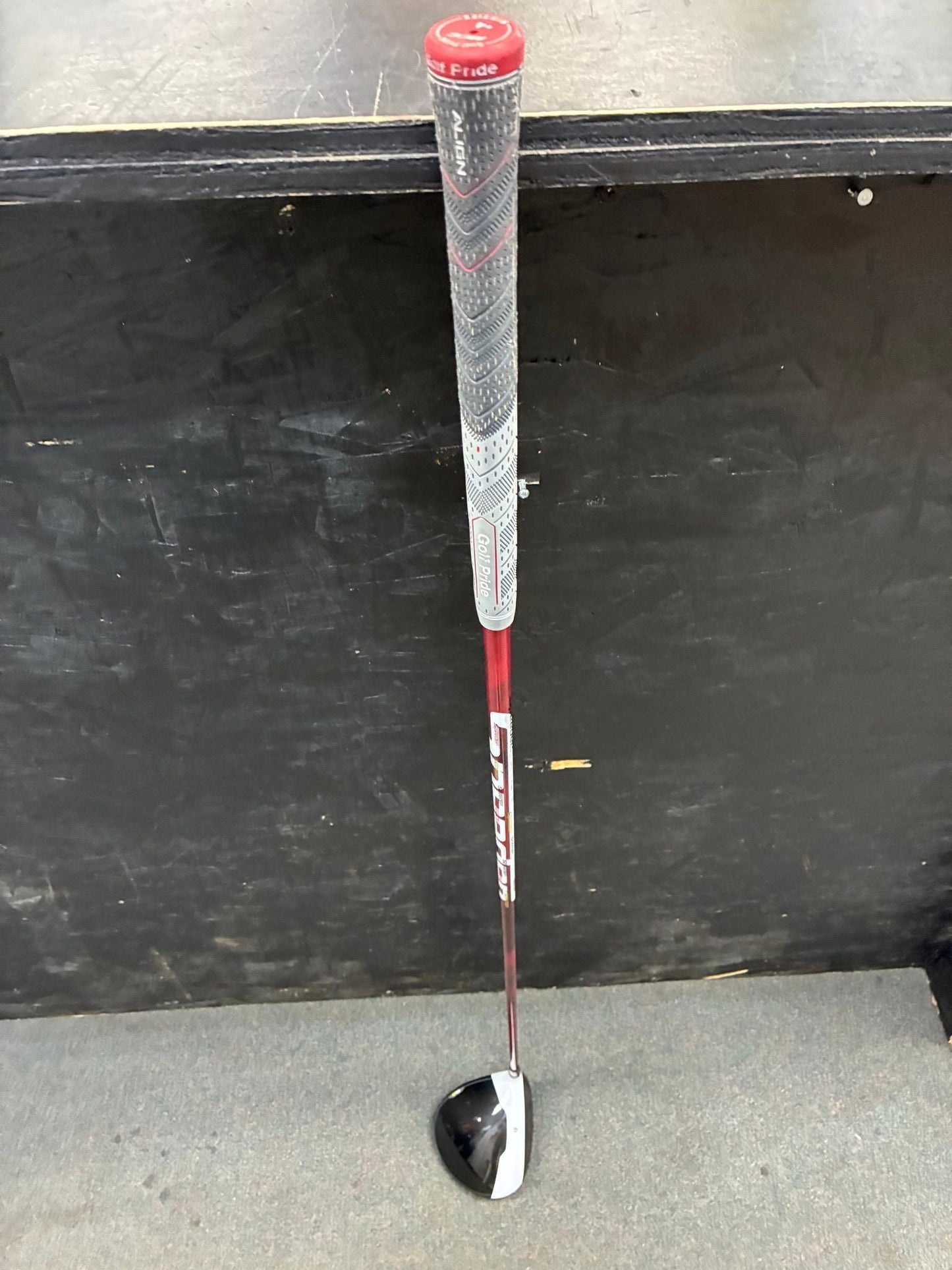 TaylorMade M2 Driver Right Hand 10.5° Stiff Flex (Used)