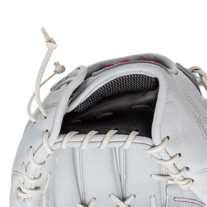 Marucci Magnolia 12.50" Fastpitch Softball Glove: MFG3MG47A6FP-W/PK
