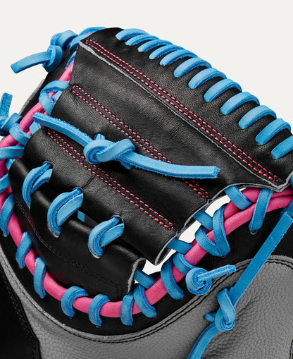 Wilson 2025 Spring A2000 M23CMSS 33.50" Baseball Catcher's Mitt WBW102755335