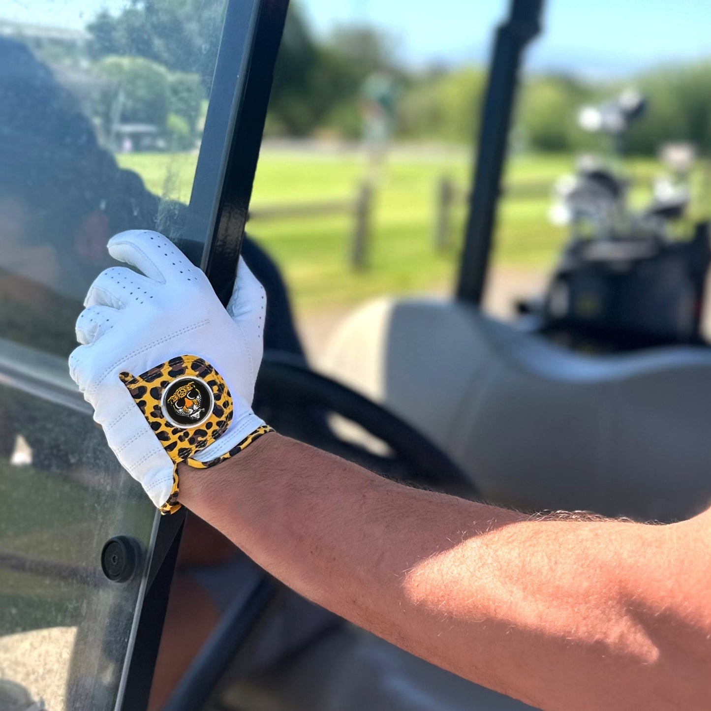 Chelsea Cheetah | Men's White Golf Glove