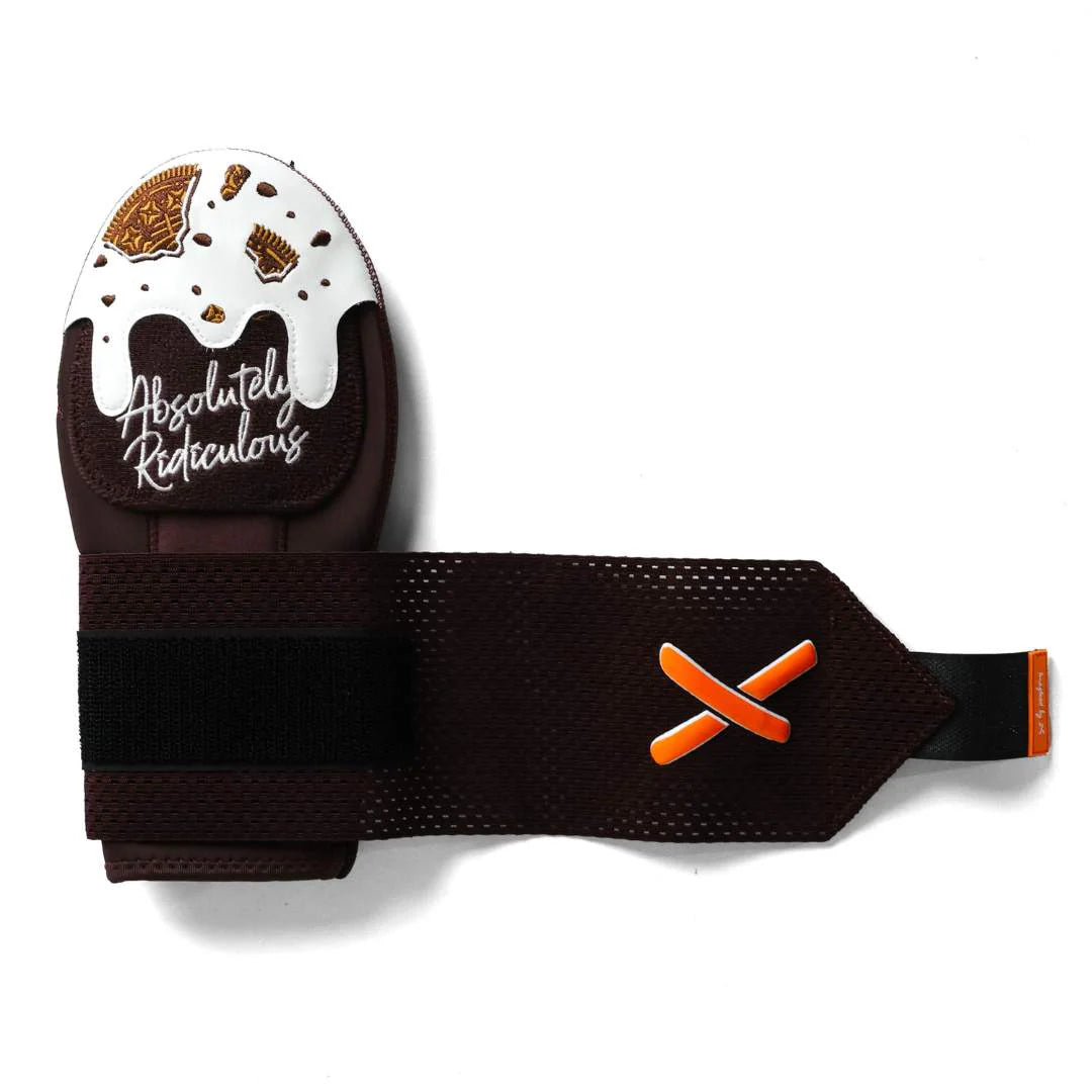 Absolutely Ridiculous Cookies & Cream Chunky Ice Cream Sliding Mitt