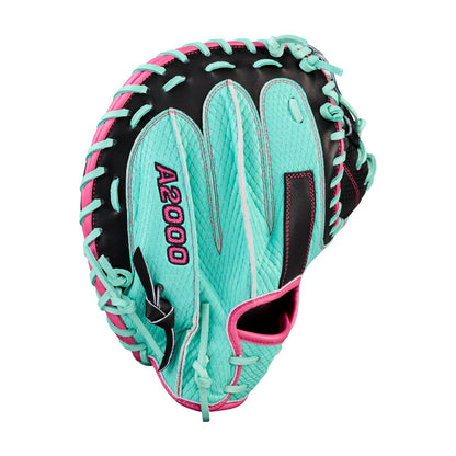 Wilson 2026 A2000 M23SS 33.50" Catcher's Mitt WBW104142335