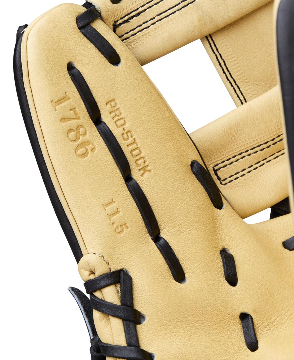 Wilson 2026 A2000 Classic 1786 11.50" Baseball Glove WBW104108115