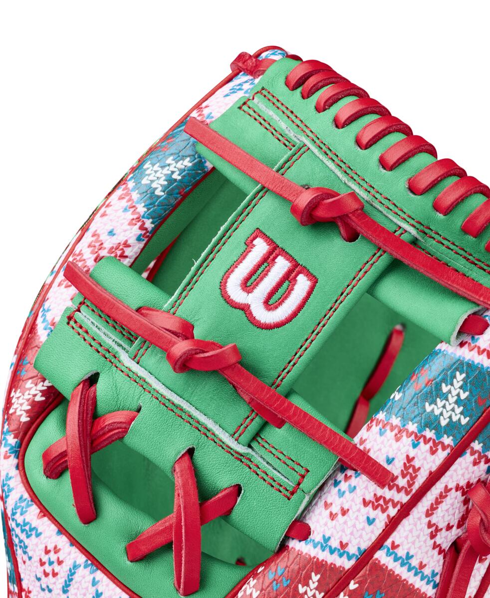 Wilson 2025 December GOTM A2000 1975 11.75" Baseball Glove: WBW1042211175