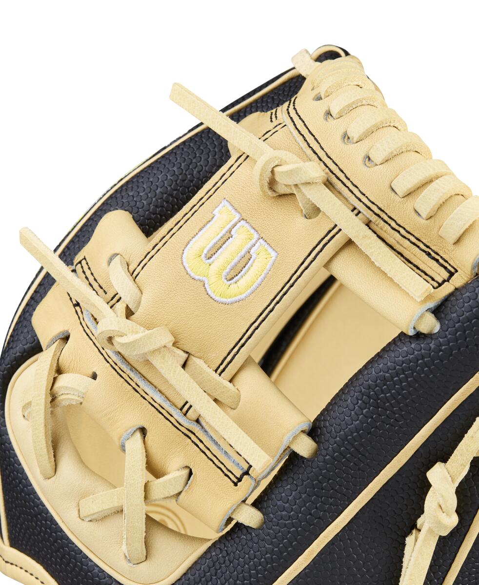 Wilson 2026 A2000 Classic DP15SS 11.50" Baseball Glove WBW104110115