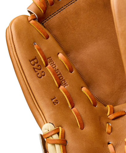 Wilson 2026 A2000 Classic B23 12.00" Baseball Glove WBW10411712