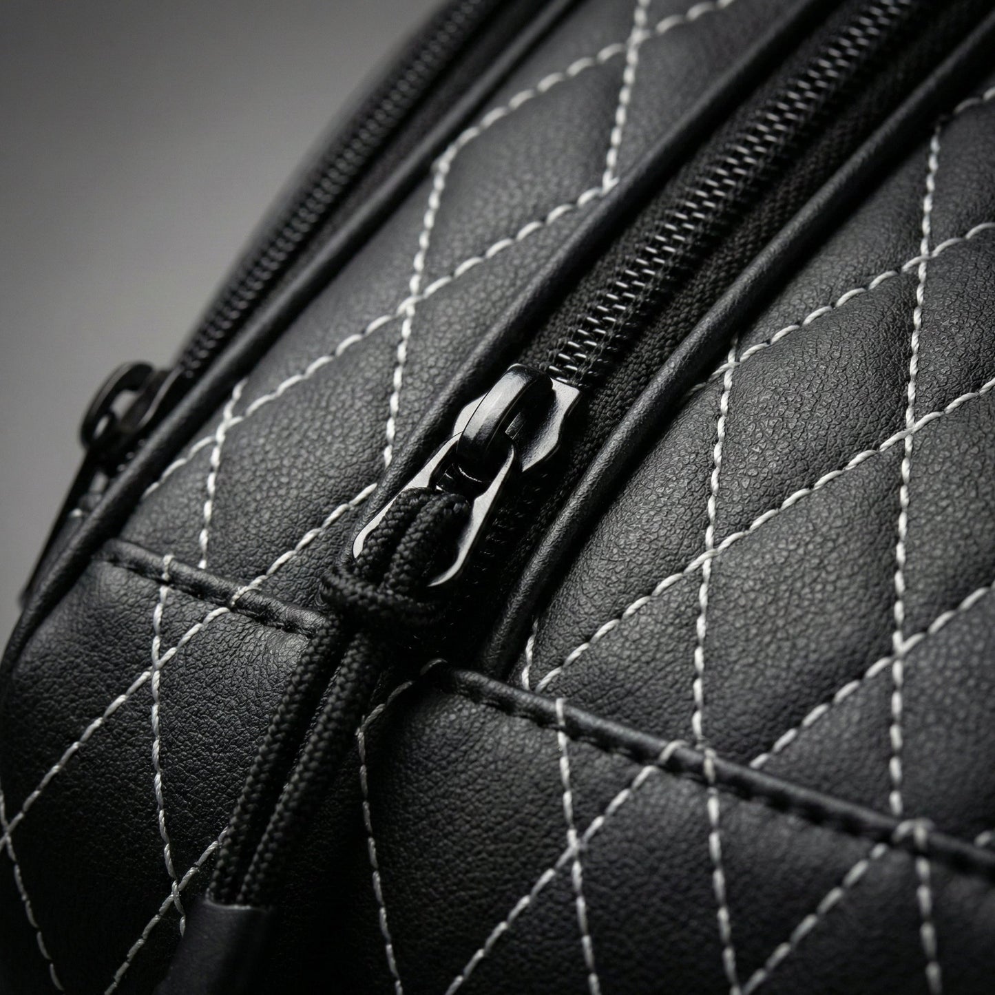 Premium Golf Shoe Bag – Vented Synthetic Leather Shoe Storage